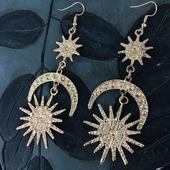 Gold Star Moon Long Lightweight Earrings 4" Drop - Picture 6 of 6